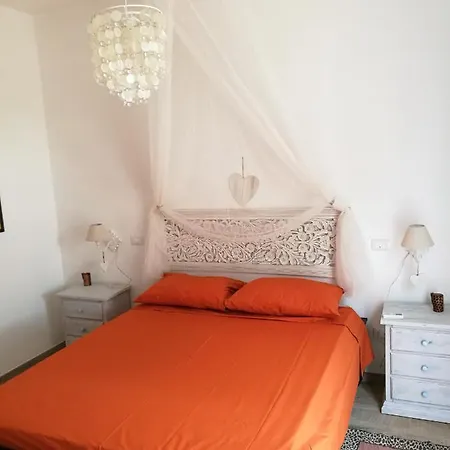 House Salento فندق مبيت وإفطار 3*