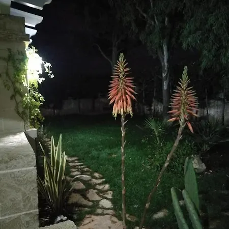 House Salento Alojamento de Acomodação e Pequeno-almoço 3*