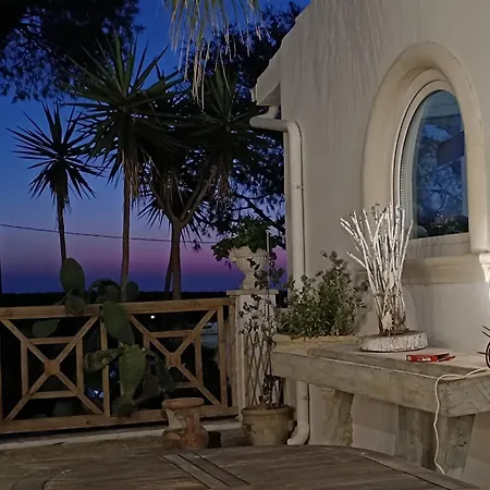 House Salento Alojamento de Acomodação e Pequeno-almoço 3*