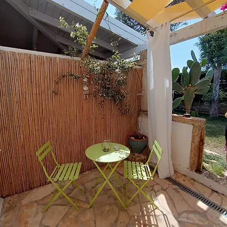 House Salento Alojamento de Acomodação e Pequeno-almoço 3*