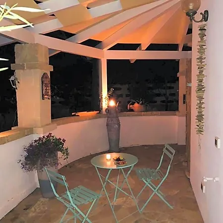 House Salento ナルド